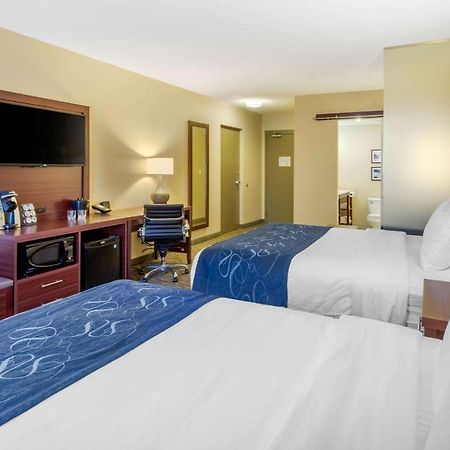 Comfort Suites Downtown ווינדזור מראה חיצוני תמונה
