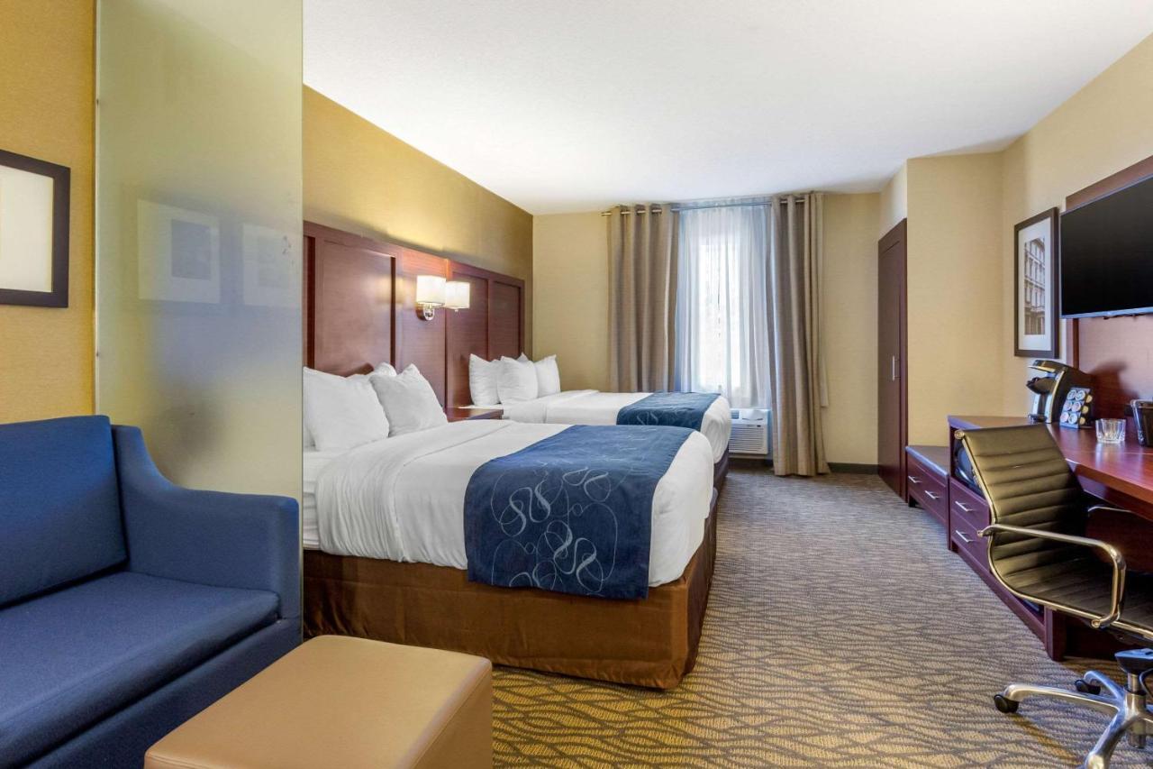 Comfort Suites Downtown ווינדזור מראה חיצוני תמונה