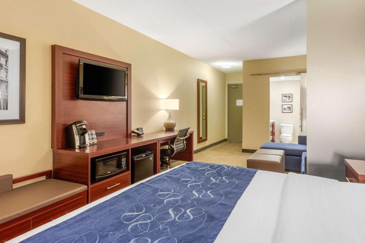Comfort Suites Downtown ווינדזור מראה חיצוני תמונה